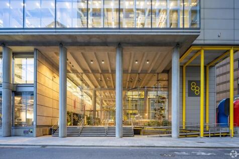 88WoodStLondonLNDImpressiveEntranceintotheBuildi