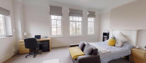 Clarendon Park Road, Leicester photo 3
