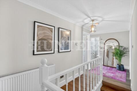 EDGECOT GROVE N15-42.JPG
