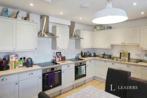 Market Hill, Buckingham, Buckinghamshire, MK18 photo 5