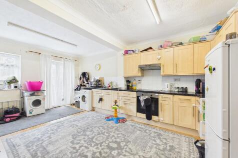 CAM03519G0-PR0526...