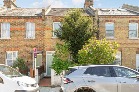 London, SE22 - property photo