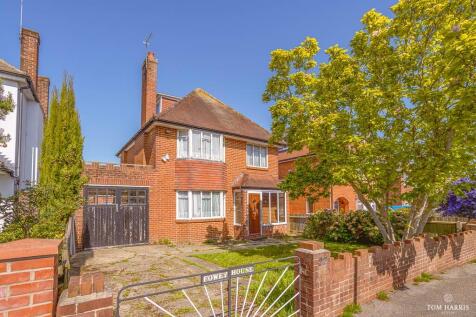 Bournemouth, BH8 - property photo