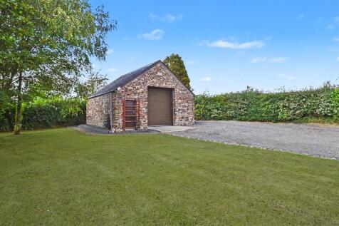 Garage / Workshop