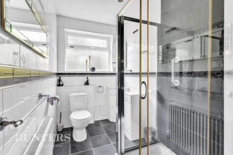 2 Beaufort Drive (2).jpg