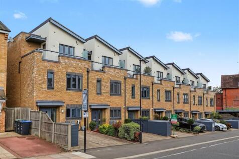 16 Vicars Moor Lane, London N21 2QJ-No Watermark-0