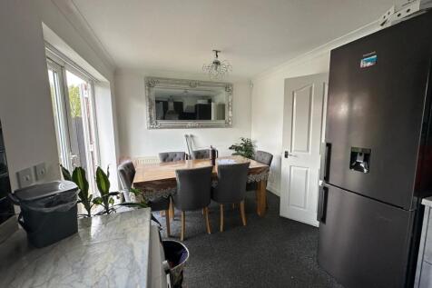 Merrivale Road, Liverpool, L25 photo 4