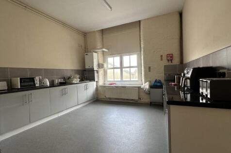Office to rent Image 4