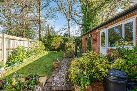 1438549-19-69dcbd...