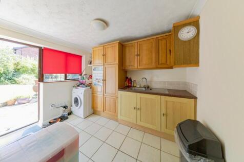 Lily's Property - Utility Room.jpg