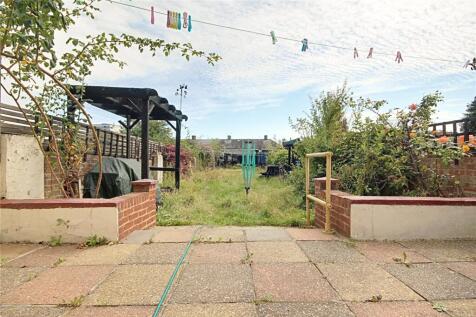 3 Bedroom Terraced in EN1 3QQ