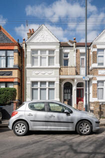 336214 - Clifford Gardens, London NW10 - high r...