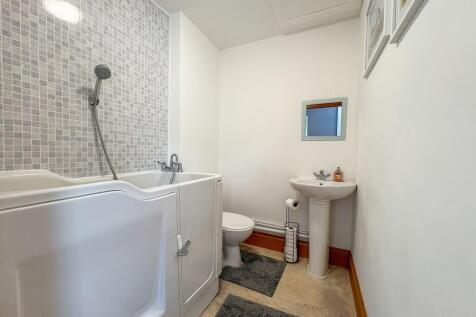 Ground Floor Bathroom