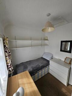 dennis-avenue-ng9-2rd-961207