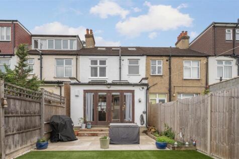 523 KINGSTON ROAD -14.jpg