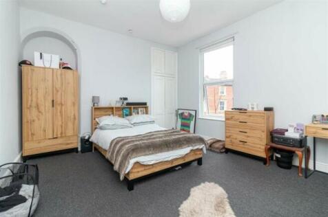 6-bed terraced on Burns Street, Nottingham, Nottinghamshire, NG7, £3,770/mo