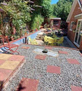 new rear garden.jpg