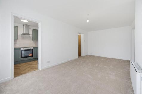 Curlew Close, Whitchurch, Cardiff, South Glamorgan, CF14 photo 4