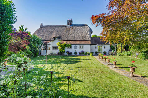 8647487-exterior2...