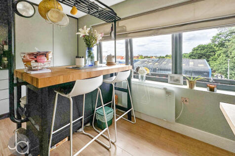 20250821_14310376...