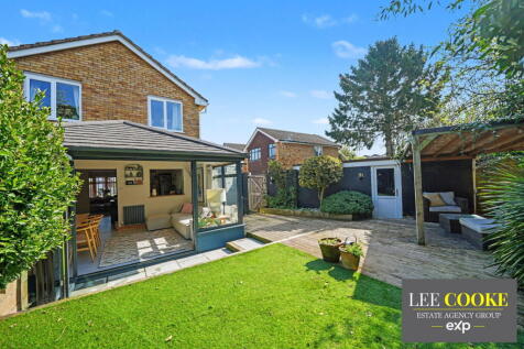 Stafford, ST19 - property photo