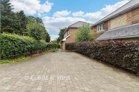 Driveway/Parking