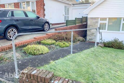 Left Hand Side Railing