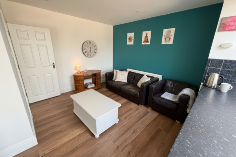7 Elizabeth Road, Leamington Spa photo 3