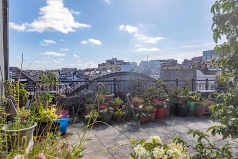 Communal Roof Terrace
