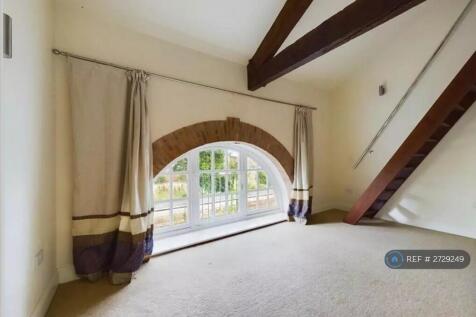 East Bedroom 15'.9" x 8'10"