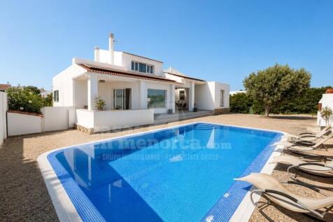Villa with pool near the sea in Cala'n Blanes