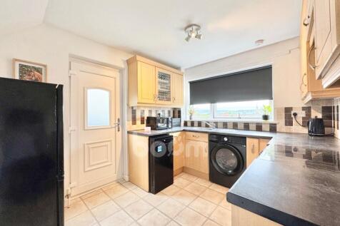 Aitken Drive, Beith kitchen shot