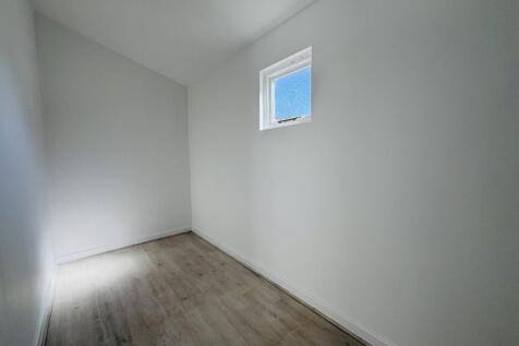 Entrance/Porch Area