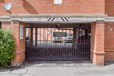 Driveway/Parking
