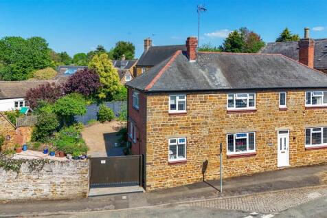 Northampton, NN6 - property photo