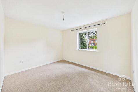 Dialstone Lane, Great Moor, Stockport, Cheshire, SK2 photo 3