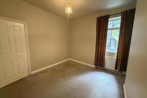 Llantwit Road, Treforest, Pontypridd, Rhondda Cynon Taf photo 4
