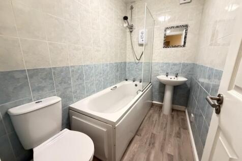 Flat 1, 2 Fore Street photo 4
