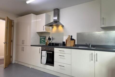 Longdales Lodge // Lincoln Bishop // 6 Bed all Ensuite photo 3