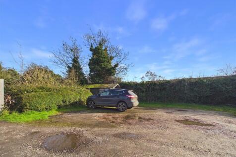 CAM02591G0-PR0236-STILL008.jpg