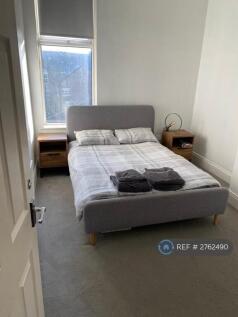 Bedrooom 1 