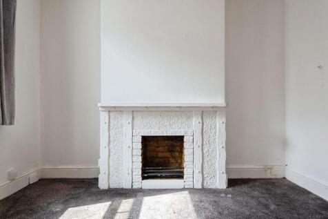 Fireplace lounge