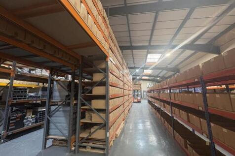 Distribution Warehouse to rent Image 3