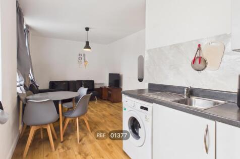 Kitchen/Living area