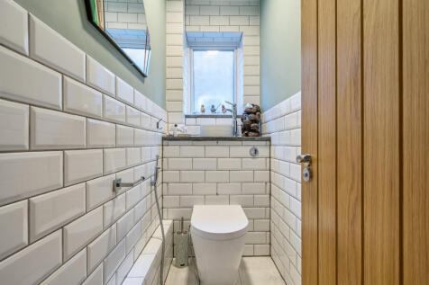 1374475-33-6904e1...