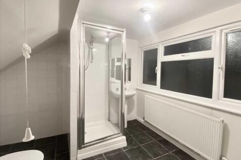 Kings Road, Westcliff on Sea photo 5