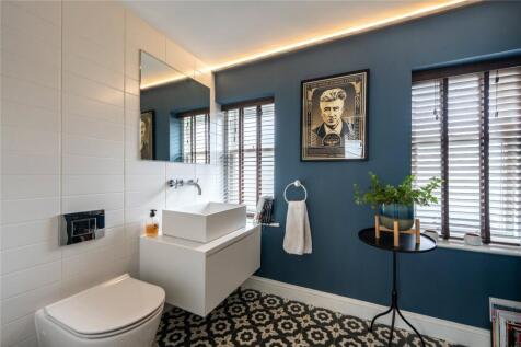 5 bed, 4 bath End of Terrace in Glasgow - Photo 24