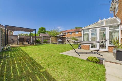 Sunny Garden with Pergola and BBQ area
