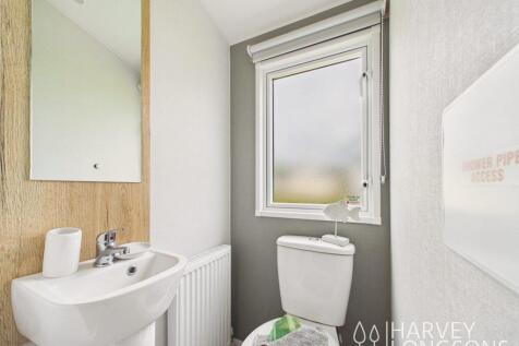 Toilet in the Willerby Midhurst Holiday Caravan at