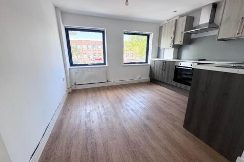 Yardley Wood Road, Birmingham, B14 photo 4